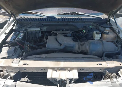 2004 Ford Expedition Xlt из США, поврежденный, VIN 1FMRU15W24LB28822